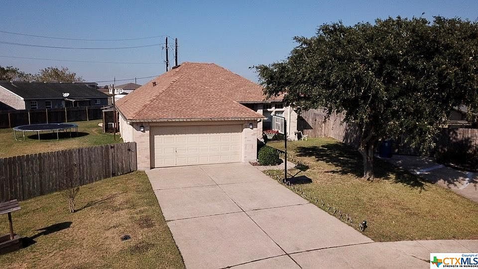 1st image of 105 Belle Ct