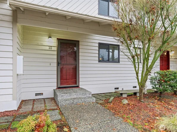 22906 Edmonds Way #10, Edmonds, WA 98020