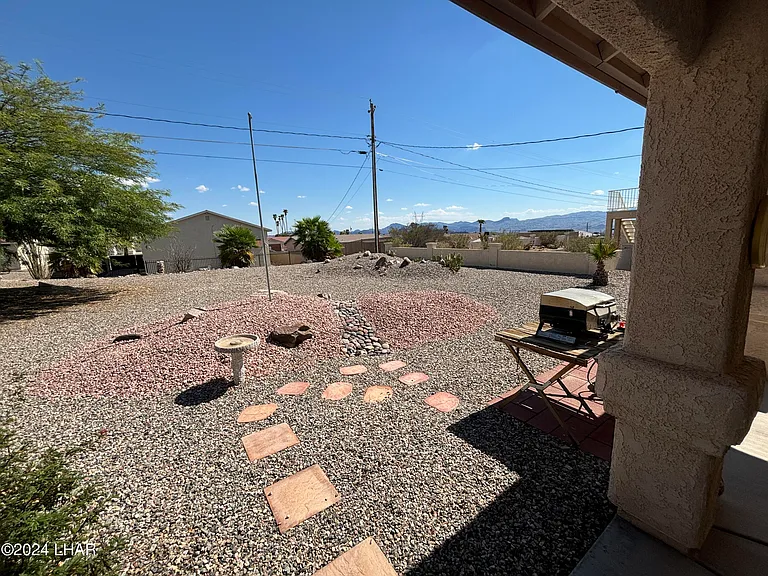 3720 Beachview Dr — Photo 24