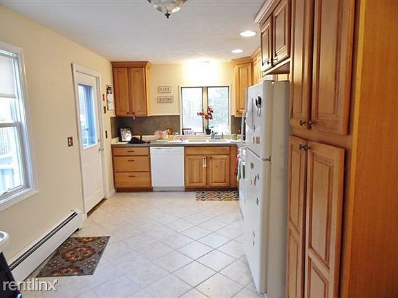 2.1 KITCHEN