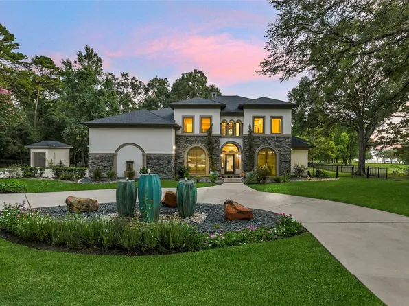 11410 Outpost Cove Dr, Willis, TX 77318