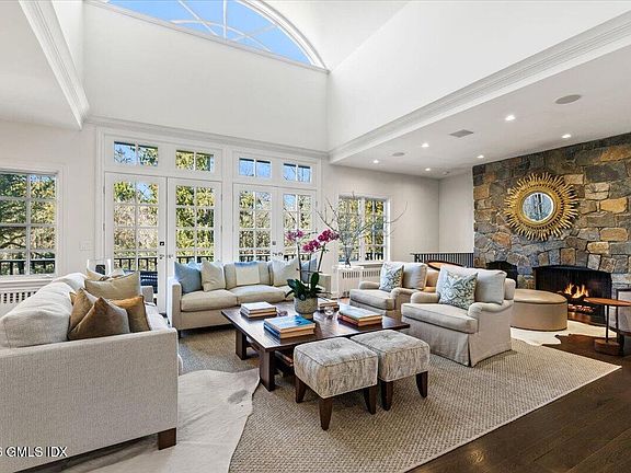 5th image of 21 Pecksland Rd