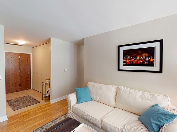 5th image of 6010 Oakwood Dr APT 1A