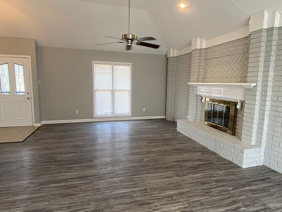 3rd image of 6583 Birch Walk Dr