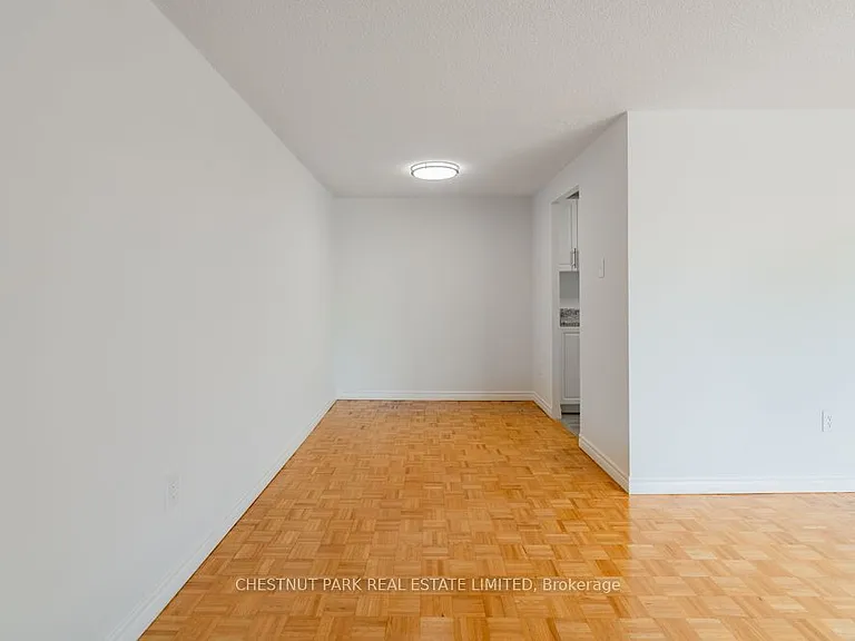 1060 Caven St #202 — Photo 9