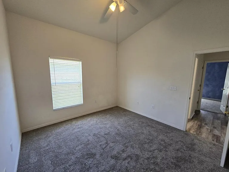 24505 Landing Dr — Photo 20