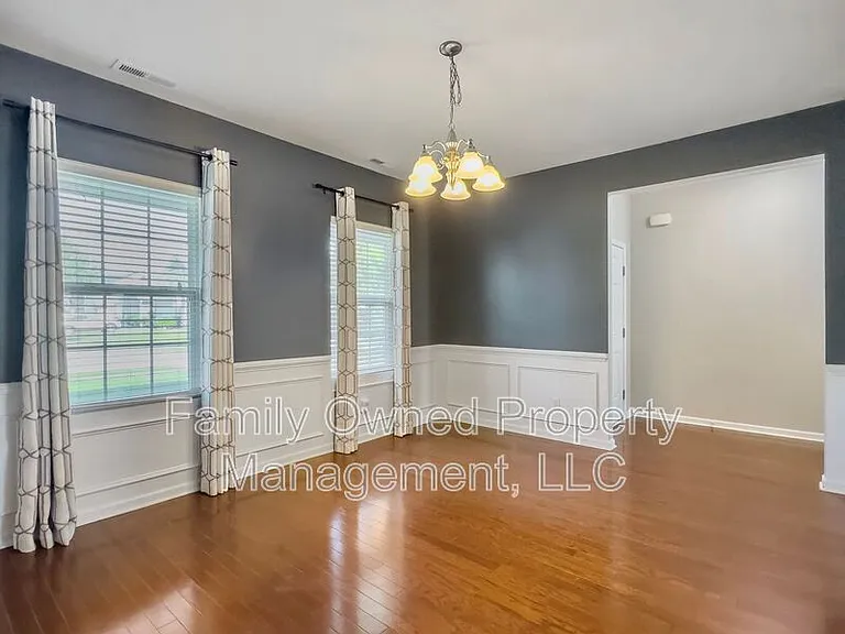 1834 Chickasaw Dr — Photo 17