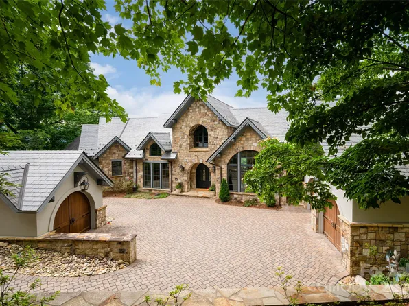 28 Featherstone Trl, Arden, NC 28704