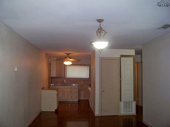 5th image of 112 Westview Ln