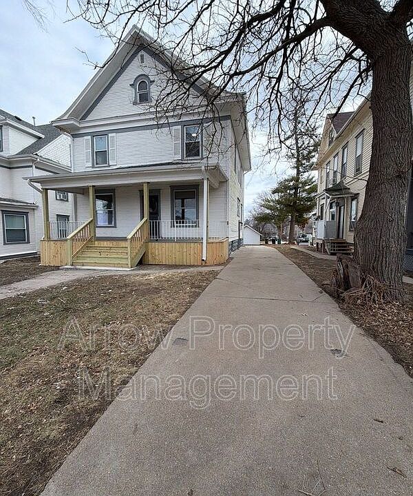 1st image of 126 S 28th St