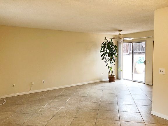 2nd image of 2719 Menlo Ave