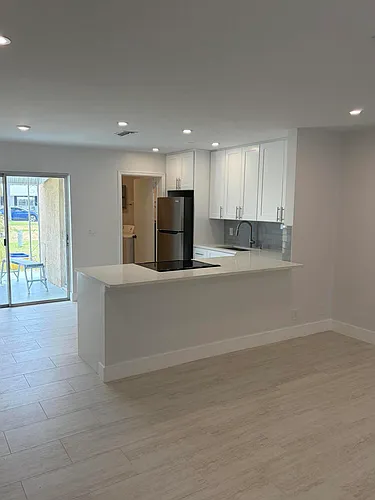 2812 Duke Ln Photo 1