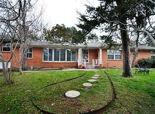 2810 Cliffside Dr, Dallas, TX 75227