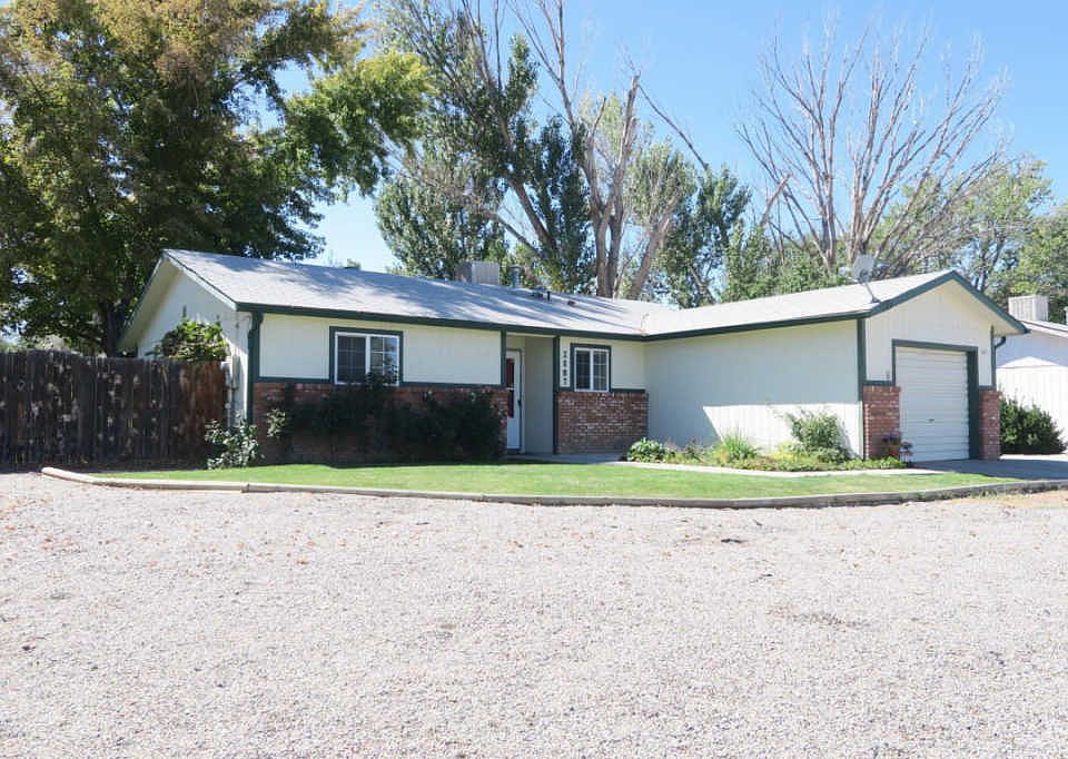 1st image of 2807 La Puente St