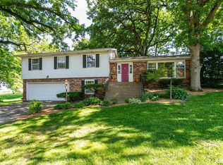 416 Ridge Dr, Geneseo, IL 61254