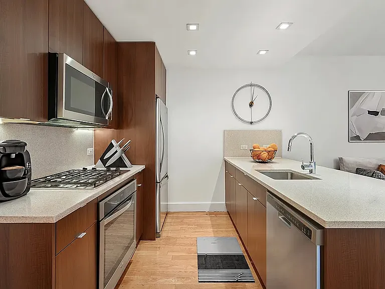 33 Caton Pl #3L — Photo 4