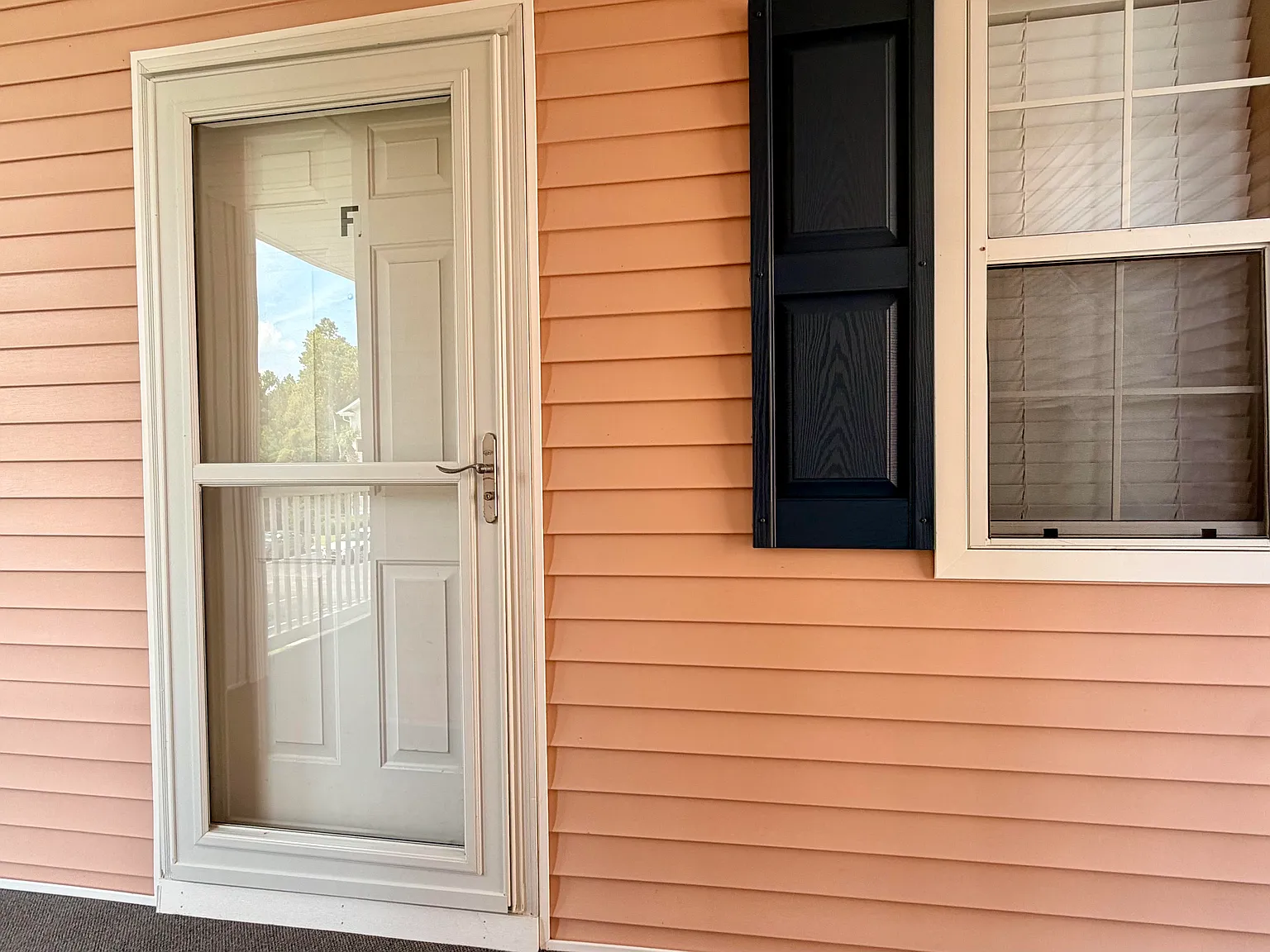 2 bed, 950 sqft, $1,700 — Photo 4