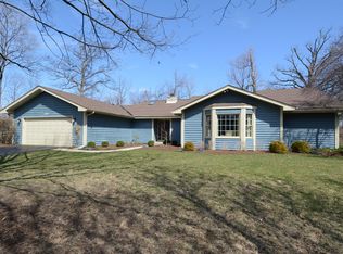 869 Ravinia Ct, Batavia, IL 60510