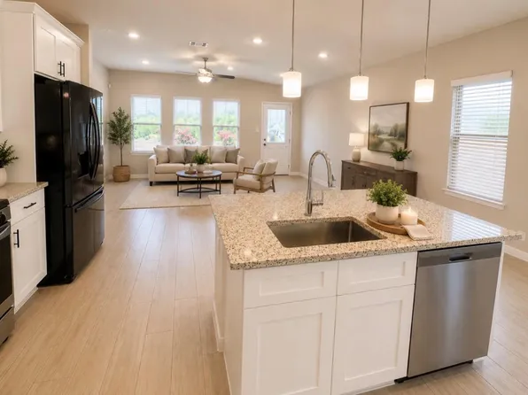 117 Woods Edge Ln, Georgetown, TX 78628
