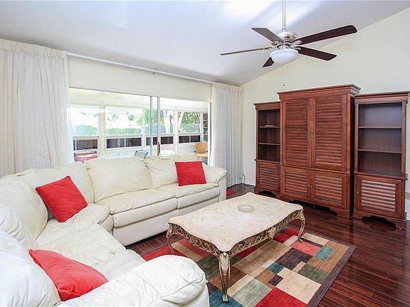 5th image of 2746 SE Tropical East Cir