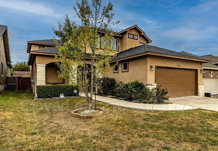 6126 Lowrie — Photo 2