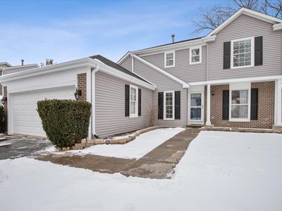 275 N Fiore Pkwy, Vernon Hills, IL, 60061