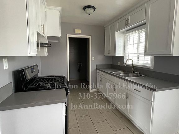2nd image of 9460 Harvard St