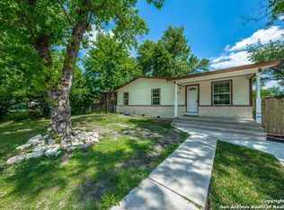 351 Oakwood Dr, San Antonio, TX 78228