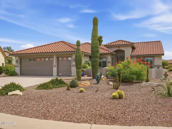 976 N Night Heron Dr, Green Valley, AZ 85614