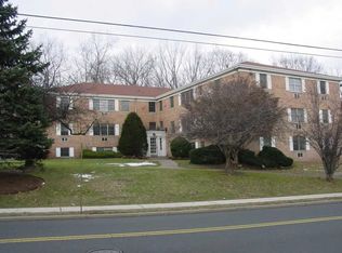 Windsor Gardens, Ridgewood, NJ 07450