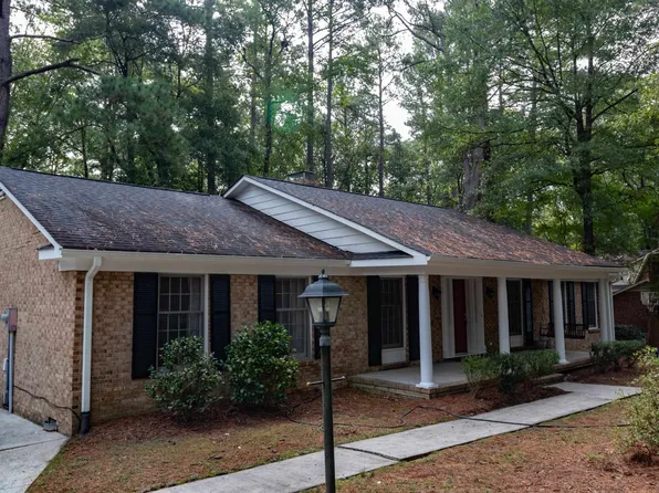 811 Emory Dr, Chapel Hill, NC 27517