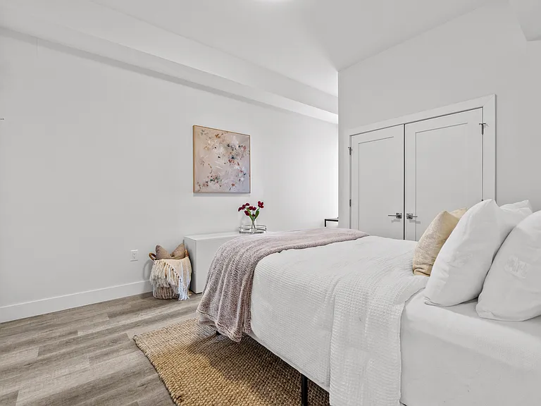 313 Pine St — Photo 14