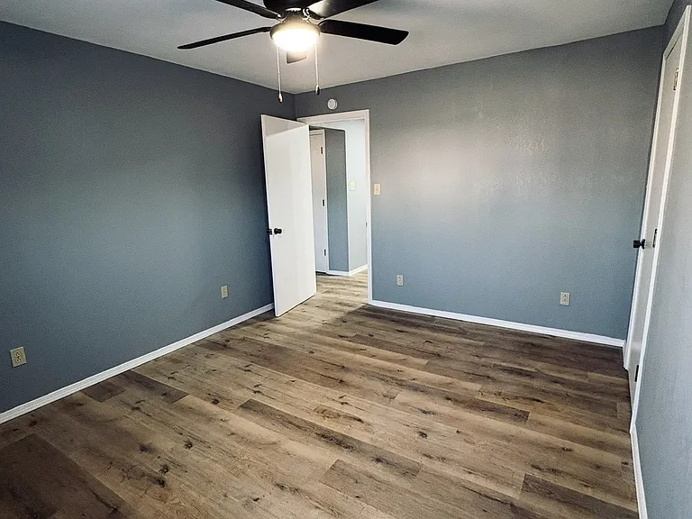 235 S Railroad Ave — Photo 12