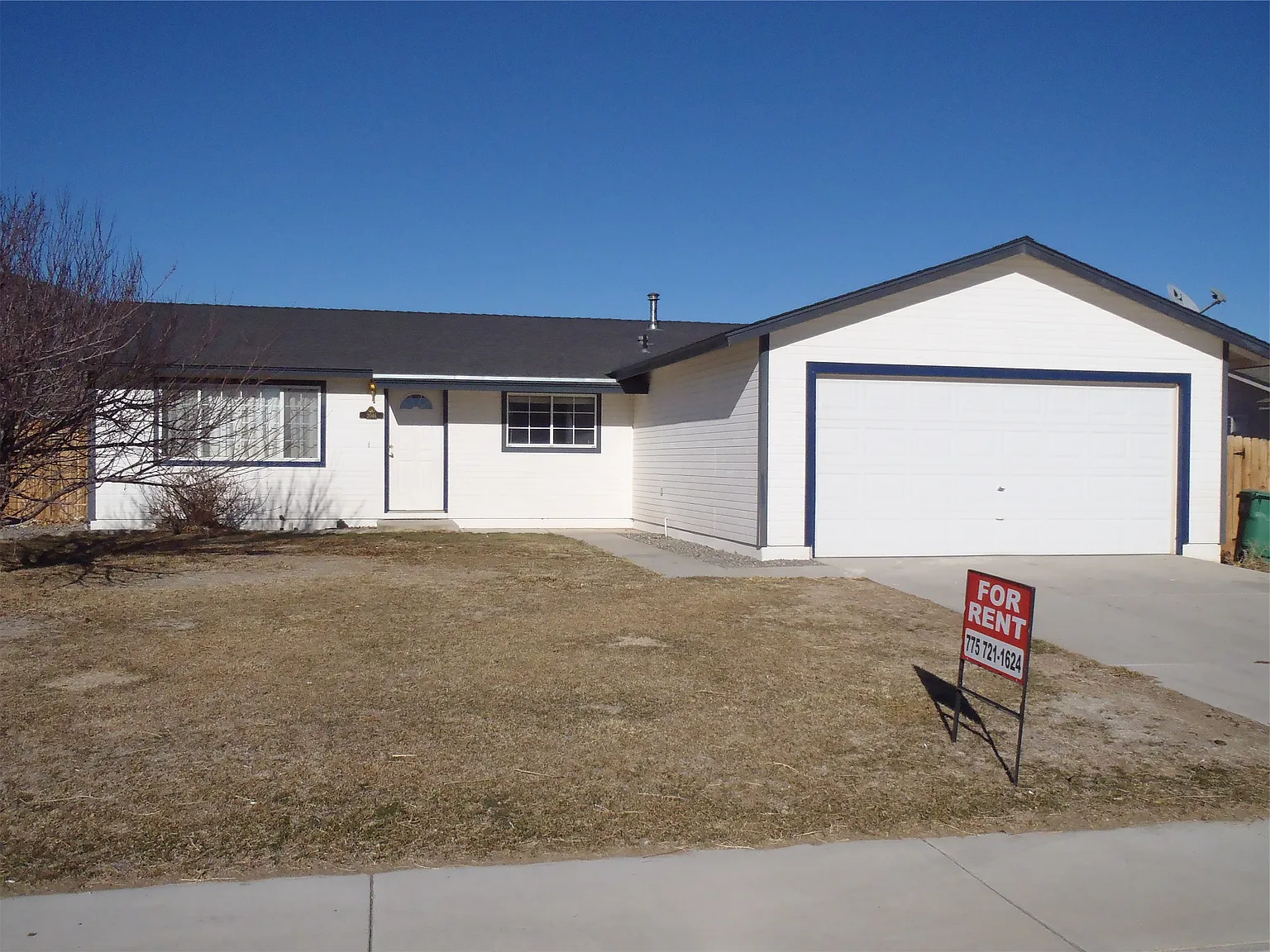 2046 Lonnie Ln photo 1