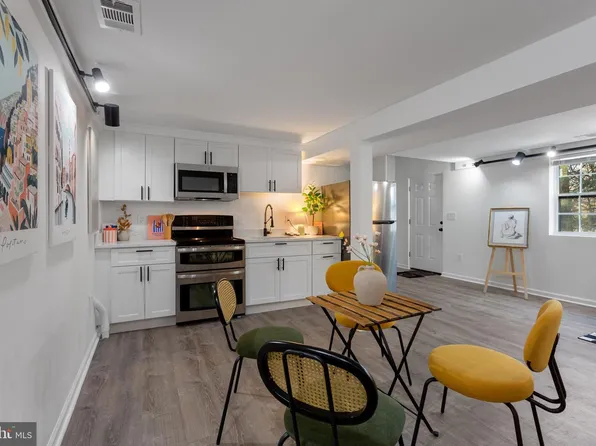 2762 Old Saint Johns Ln, Ellicott City, MD 21042