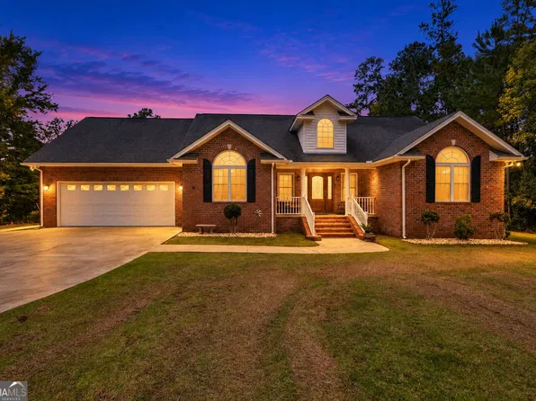 296 Magnolia Rd, Midway, GA 31320