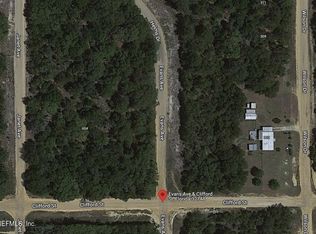 10 Evans Ave, Interlachen, FL 32148