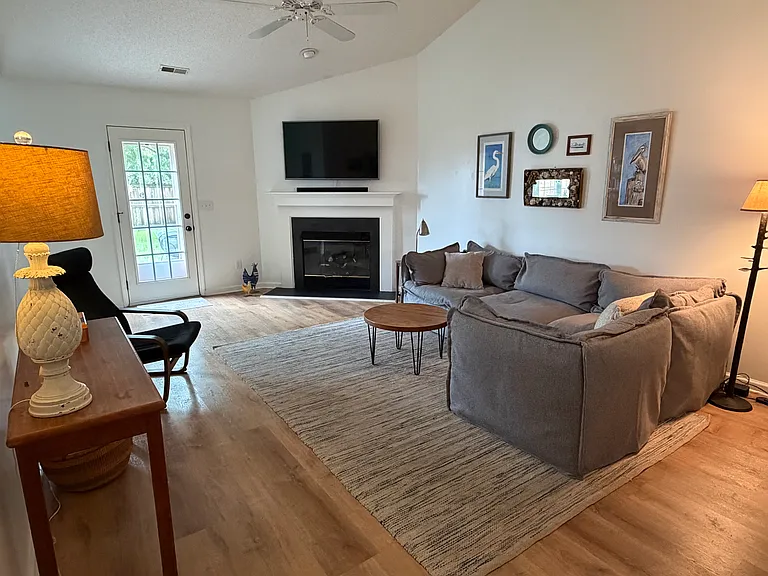315 Hixon Pl — Photo 8