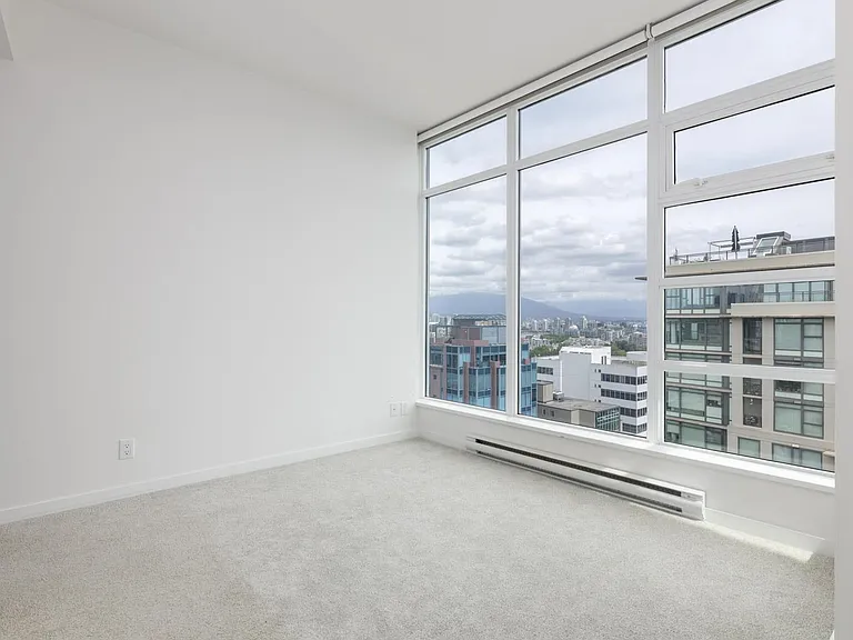 2550 Spruce St #1104 — Photo 11