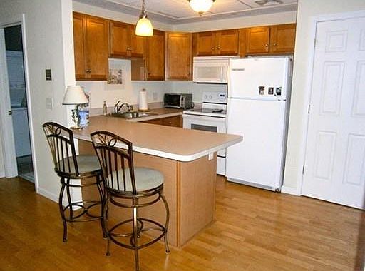 2nd image of 46 Ashford St Unit 16