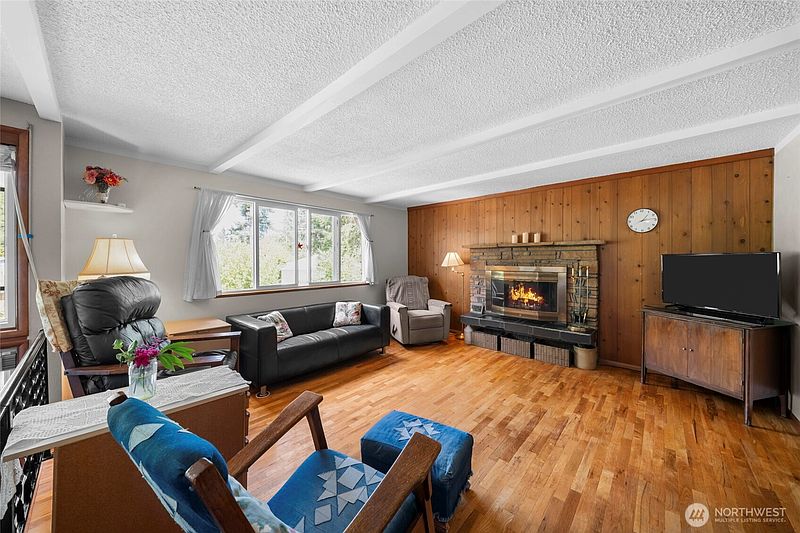 3rd image of 5111 21st Avenue SE