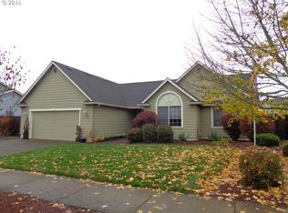 1240 Adelman Loop, Eugene, OR 97402