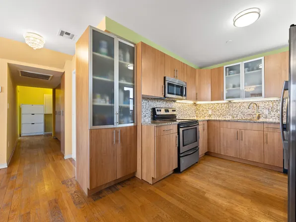 3047 Brighton 6th Street image 1 of 30