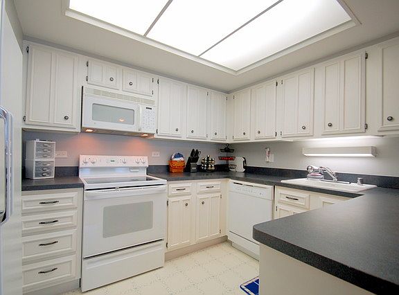2nd image of 155 N Harbor Dr APT 4907