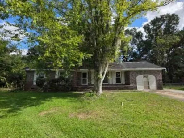 203 Goucher Ct, Ladson, SC 29456