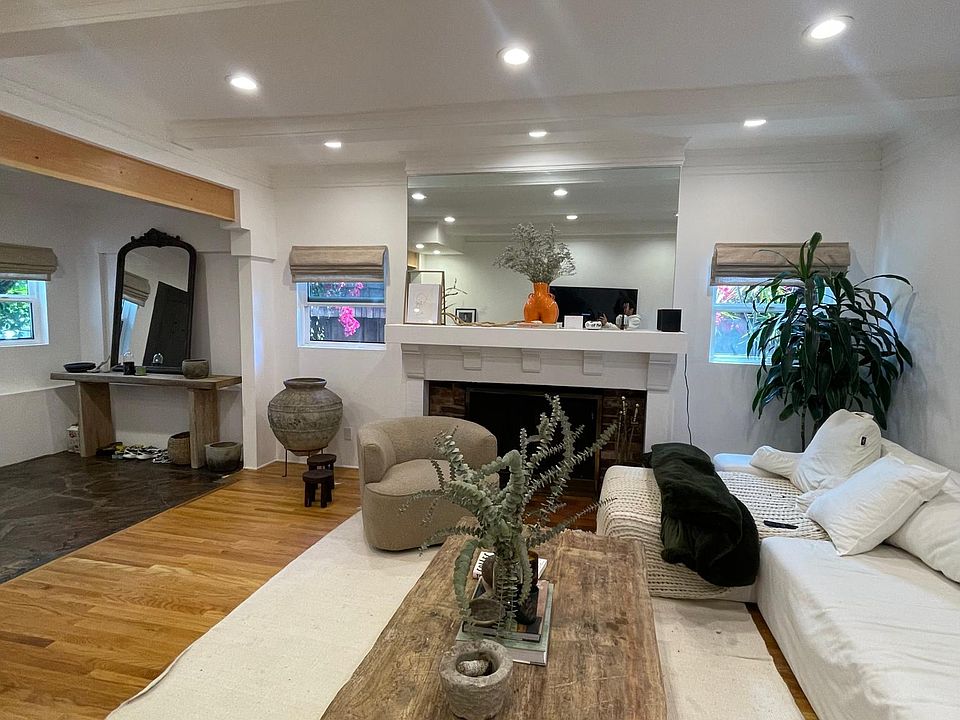 1st image of 1219 N Harper Ave #1