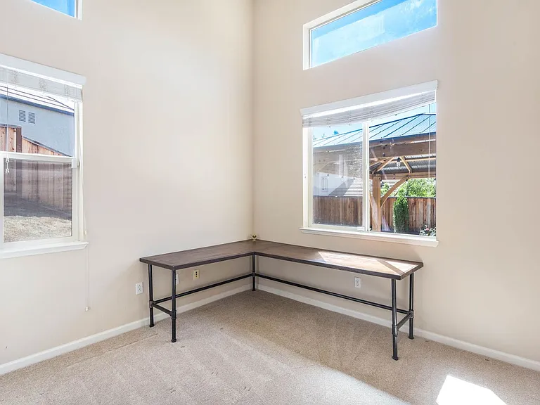2902 Haddington Ct — Photo 30