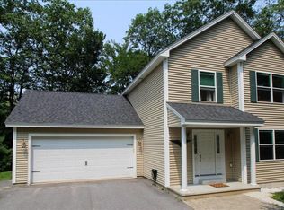 22 Yale St, Portland, ME 04103