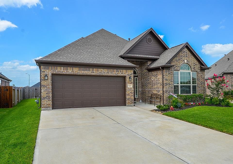 1st image of 15202 Flintridge Lake Ln