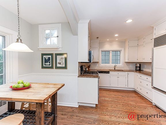 Kitchen / Breakfast Room
